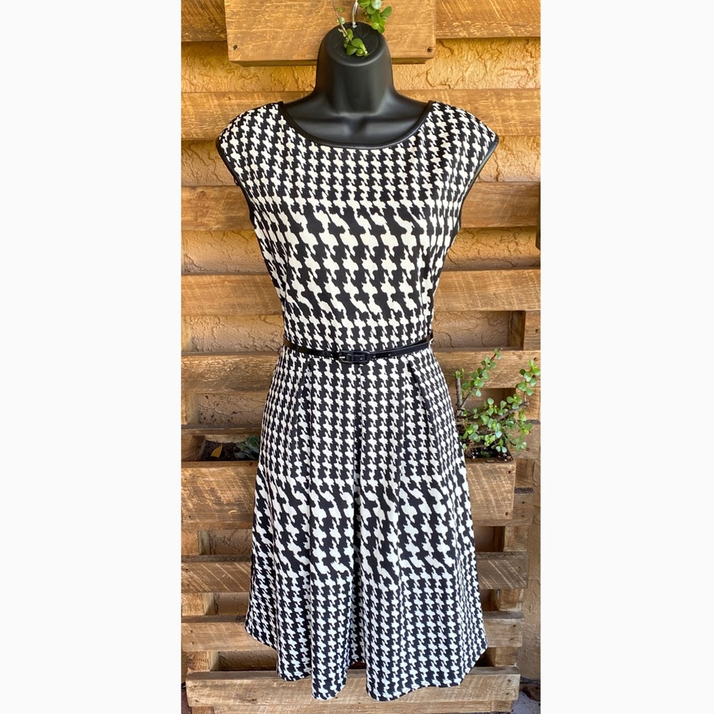 Tiana B | Dress |  Size: 6